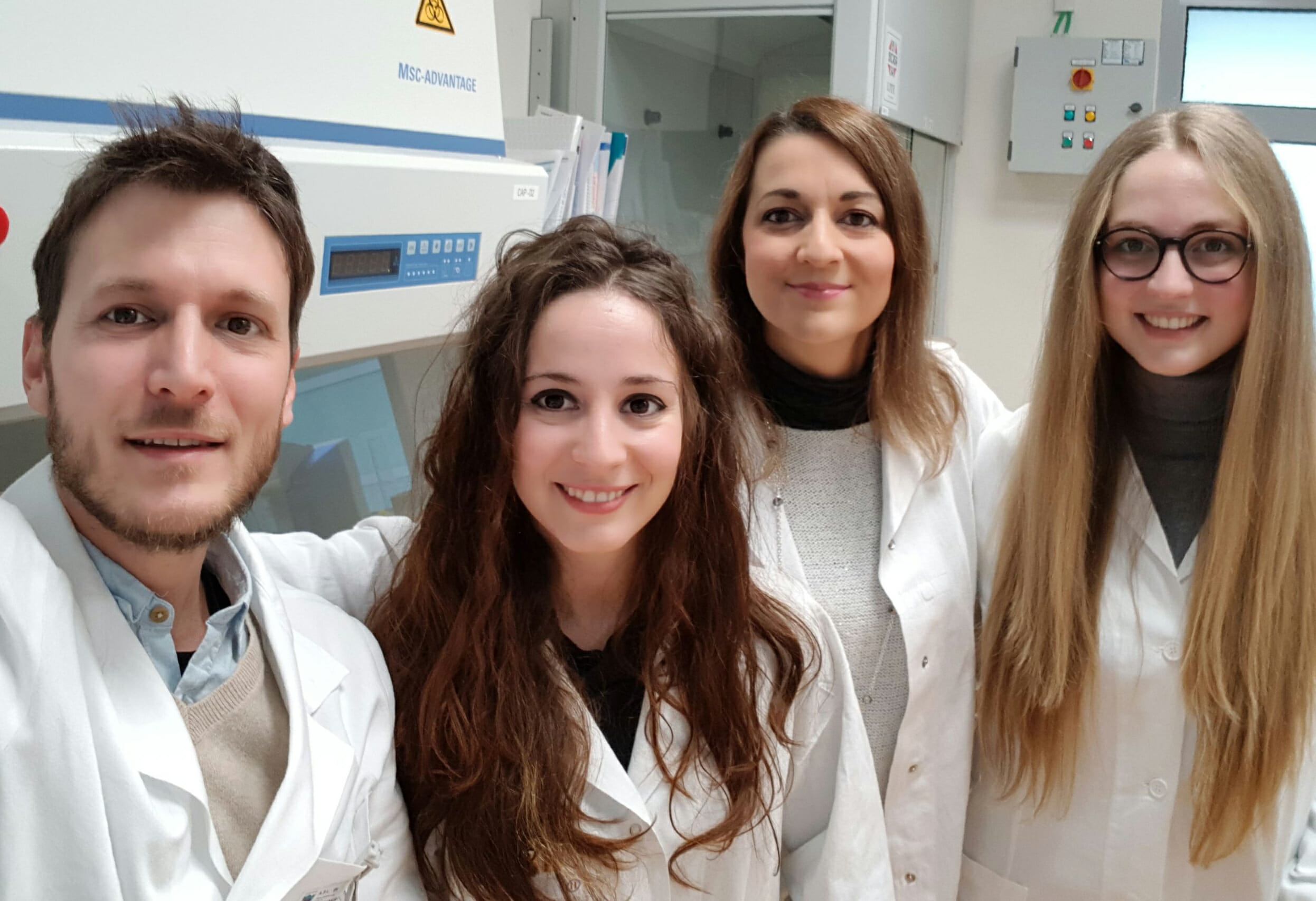 Lo staff del laboratorio di oncologia molecolare: da sinistra Enrico Grosso, Sara Laurora, Maria Scatolini e Sara Mingotti